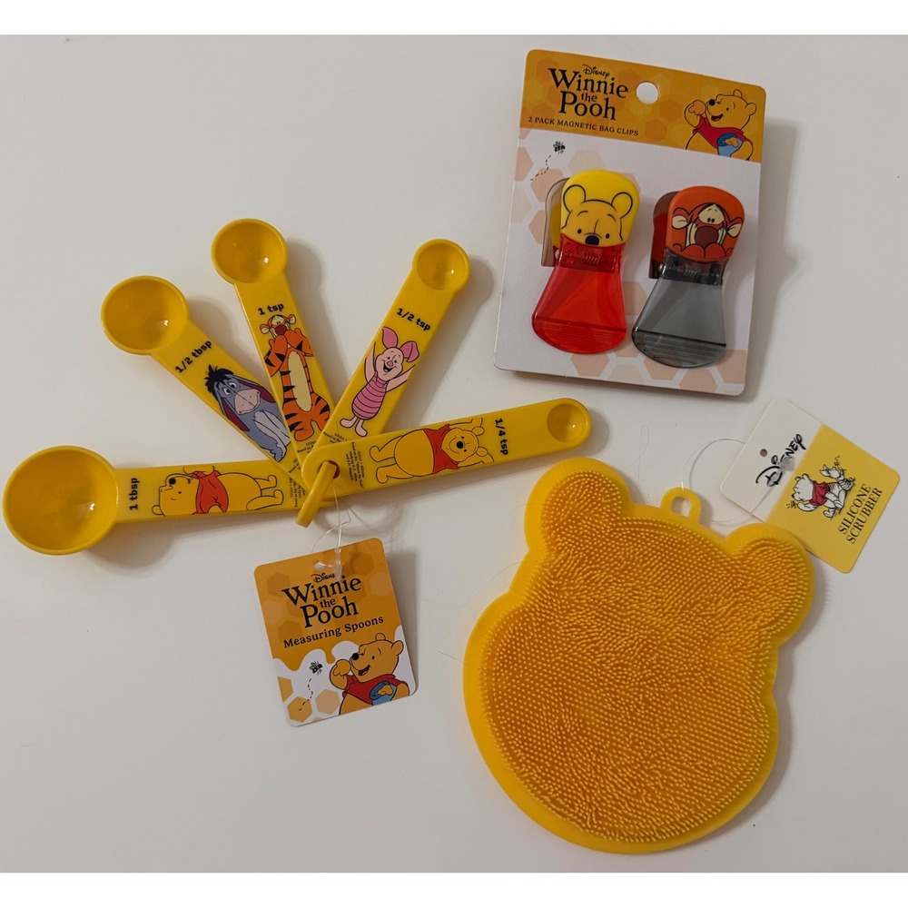 Disney Winnie the Pooh Kitchen Set Measuring Spoons Magnetic Clips Scrubber NEW